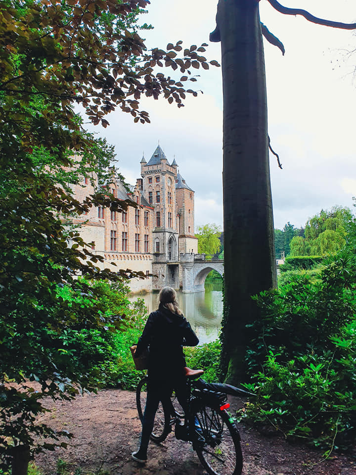 Fietsen In Het Brugse Ommeland & De Triënnale Brugge 2021 – Roeckiesworld